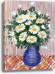 Постер Белые ромашки в синей вазе на столе