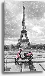 Постер Эйфелева башня с розовым скутером в дождь