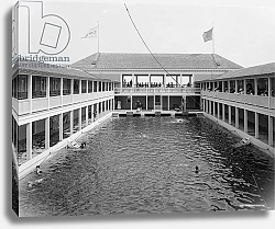Постер Неизвестен Bathing pool in the casino, Palm Beach, Florida, c.1905