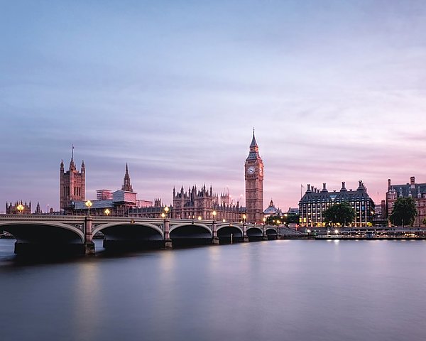 Великобритания, Лондон. Вид на Биг Бен и мост