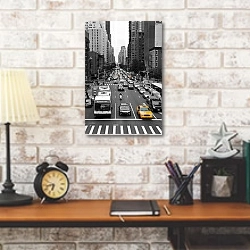«Движение в Нью-Йорке, США» в интерьере кабинета в стиле лофт над столом
