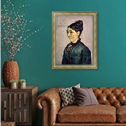 «Portrait of Madame Jeanne Lafuye Trabuc, 1889» в интерьере гостиной с зеленой стеной над диваном