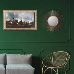 «Кавалерия, атакующая пехоту» в интерьере классической гостиной с зеленой стеной над диваном