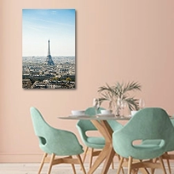 «Эйфелева башня и городская архитектура» в интерьере современной столовой в пастельных тонах