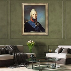 «Портрет Александра I. Начало 1800-х» в интерьере классической гостиной с зеленой стеной над диваном