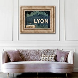 «Lyon, une des plus jolies villes d’Europe» в интерьере гостиной в классическом стиле над диваном
