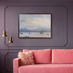 «Lake Champlain» в интерьере гостиной с розовым диваном