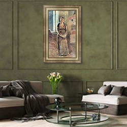 «Перед постригом» в интерьере классической гостиной с зеленой стеной над диваном