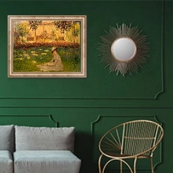 «Woman in a Garden, 1876» в интерьере классической гостиной с зеленой стеной над диваном