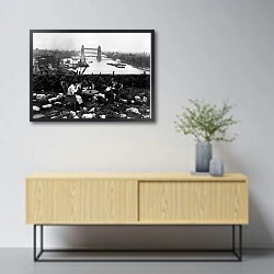 «История в черно-белых фото 702» в интерьере в скандинавском стиле над тумбой