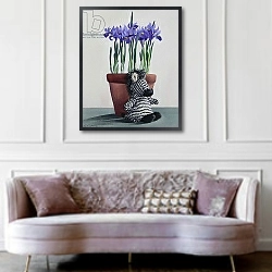 «Winter Irises and Zebra» в интерьере зеленой гостиной над диваном