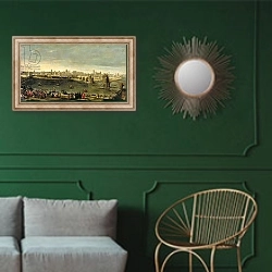 «View of the City of Zaragoza» в интерьере классической гостиной с зеленой стеной над диваном