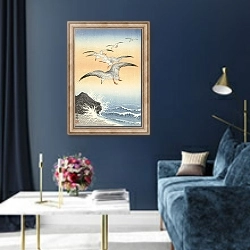 «Five seagulls above turbulent sea» в интерьере в классическом стиле в синих тонах