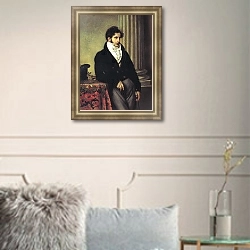 «Портрет Сергея Семёновича Уварова. 1815-16» в интерьере гостиной с зеленой стеной над диваном