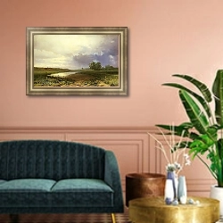 «Мокрый луг» в интерьере гостиной с зеленой стеной над диваном