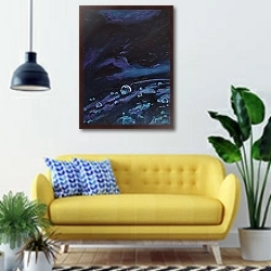 «Абстракция 34» в интерьере современной гостиной с желтым диваном