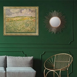 «The Plain at Auvers, 1890» в интерьере классической гостиной с зеленой стеной над диваном