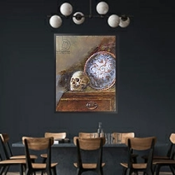 «Skull and Plate» в интерьере столовой с черными стенами