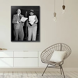 «История в черно-белых фото 1029» в интерьере белой комнаты в скандинавском стиле над комодом