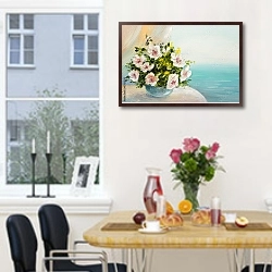 «Букет цветов на столе у моря» в интерьере кухни рядом с окном