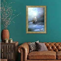 «Буря в ледовитом океане» в интерьере гостиной с зеленой стеной над диваном