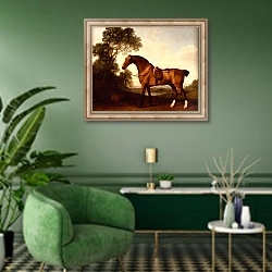 «A Saddled Bay Hunter» в интерьере гостиной в зеленых тонах