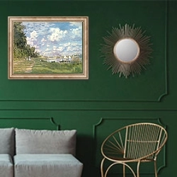 «The Marina at Argenteuil, 1872» в интерьере классической гостиной с зеленой стеной над диваном