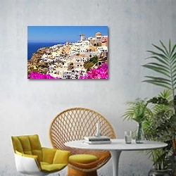 «Греция, Санторини 4» в интерьере современной гостиной с желтым креслом
