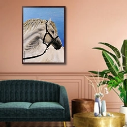 «Белый конь в борозде» в интерьере классической гостиной над диваном