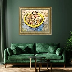 «Натюрморт: картофель на желтом блюде» в интерьере зеленой гостиной над диваном