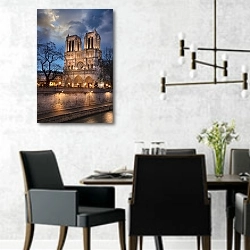 «Париж. Нотр-Дам-де-Пари» в интерьере современной столовой с черными креслами
