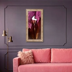 «Iris Shrine Purple, 2011,» в интерьере гостиной с розовым диваном