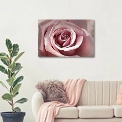 «Нежная розовая роза» в интерьере современной светлой гостиной над диваном