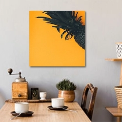 «Черный ананас на желтом фоне» в интерьере кухни над обеденным столом с кофемолкой