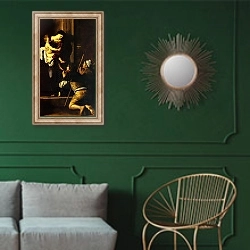 «Алтарь Капеллы Кавалетти в Санта Агостино в Риме, Мадонна пилигримов» в интерьере классической гостиной с зеленой стеной над диваном