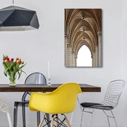 «Церковные своды» в интерьере столовой в скандинавском стиле с яркими деталями