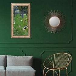 «Сад с курами в монастыре св. Агаты» в интерьере классической гостиной с зеленой стеной над диваном