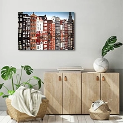 «Голландия, Амстердам. Отражения в канале» в интерьере современной комнаты над комодом