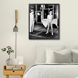 «История в черно-белых фото 1346» в интерьере белой спальни в скандинавском стиле