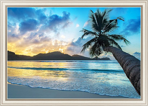 Постер в раме Тропический пляж Бэ-Лазар на закате, остров Маэ, Сейшелы